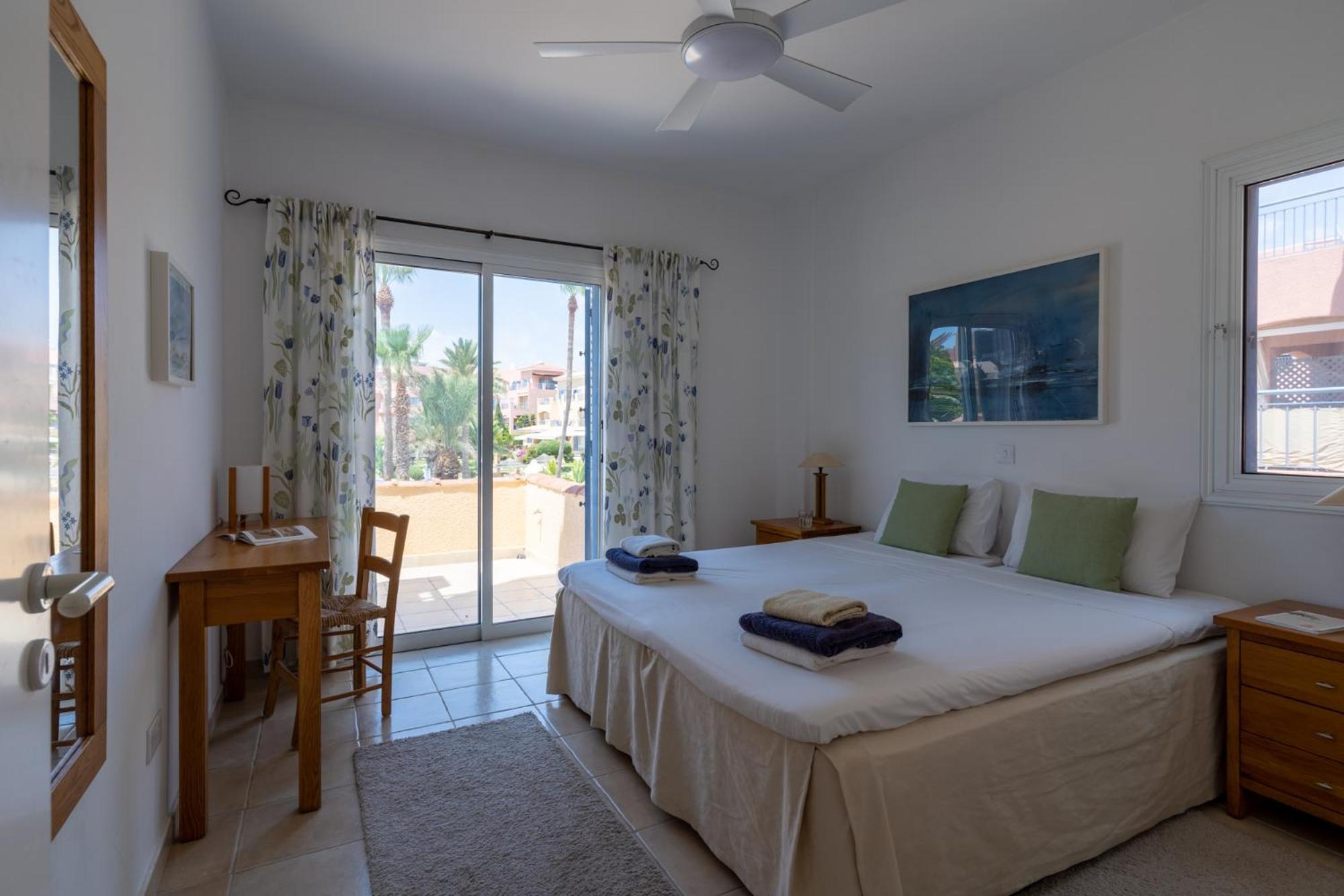 Tropical Paradise In Harbour Paphos, Central & Close To Beach Exterior photo